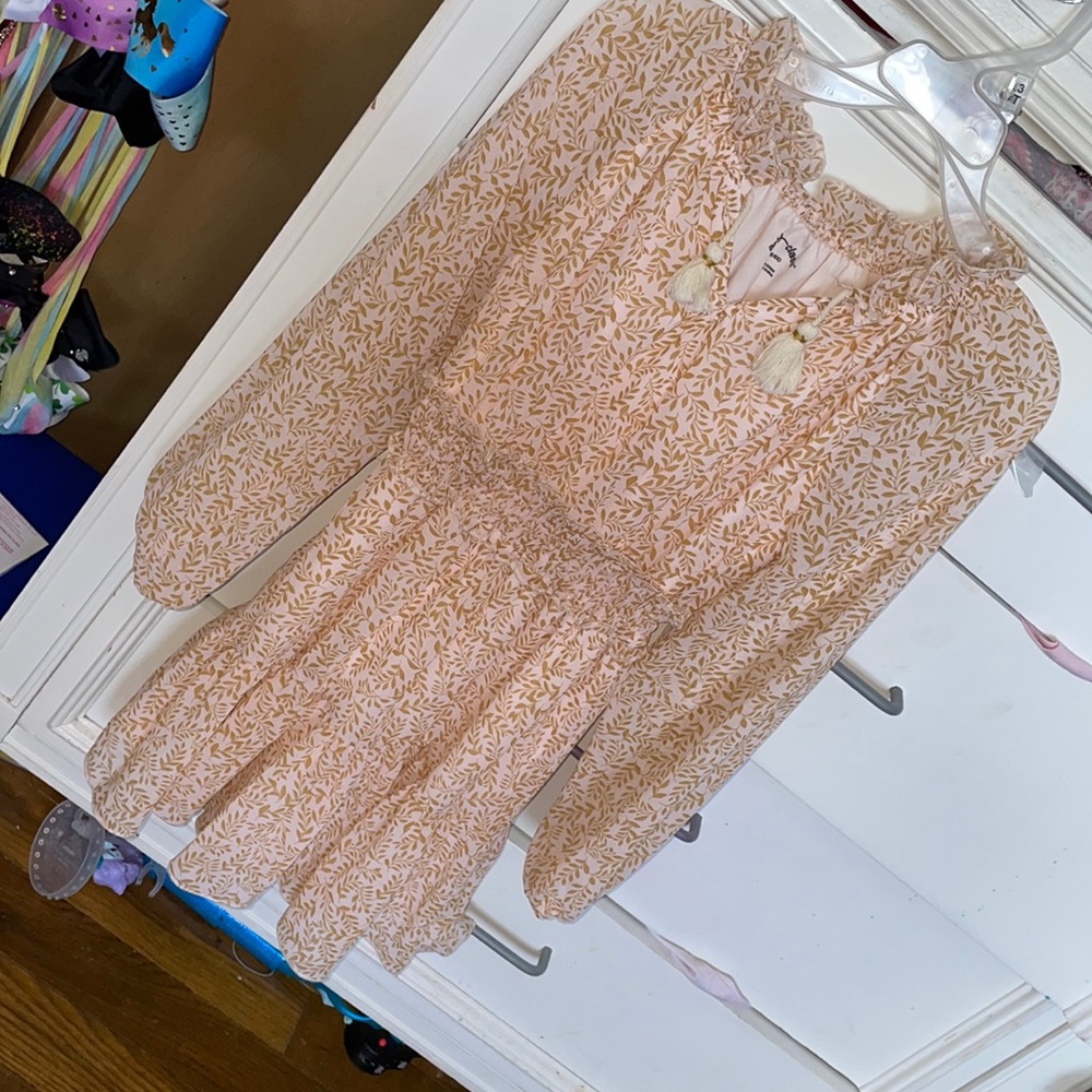 Girls dress
